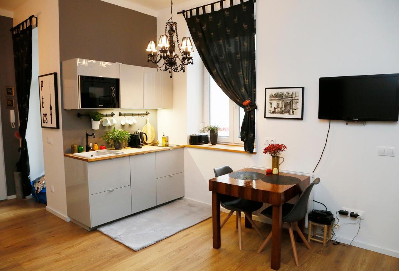 Mini Flat Apartman เปตช์ ภายนอก รูปภาพ