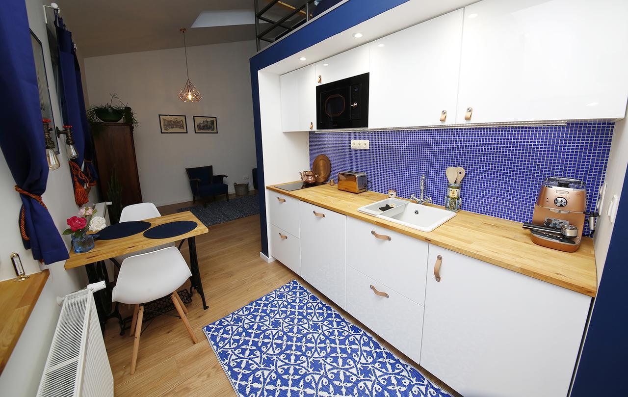 Mini Flat Apartman เปตช์ ภายนอก รูปภาพ